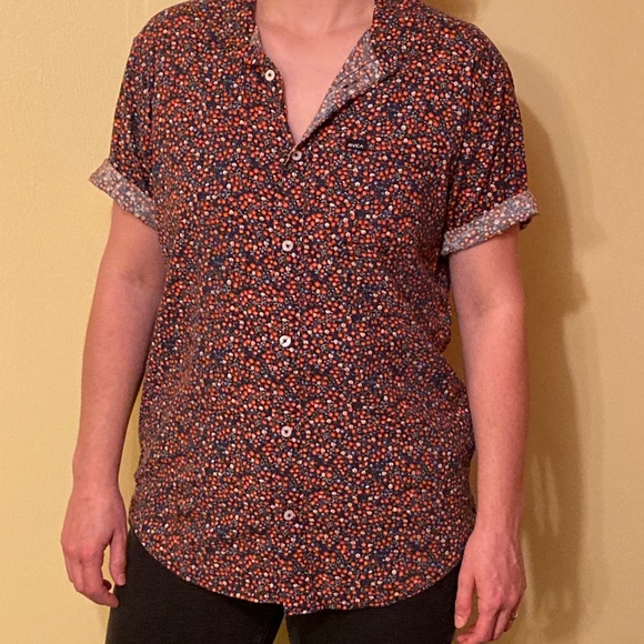 Floral print button up - Picture 3 of 3